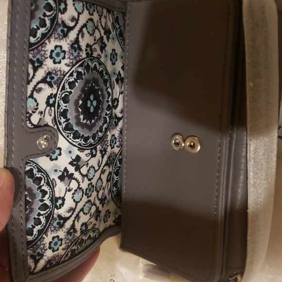 NWT Vera Bradley Storm Cloud Gray Leat Carryall RFID All In One Crossbody Wallet - Picture 3 of 6